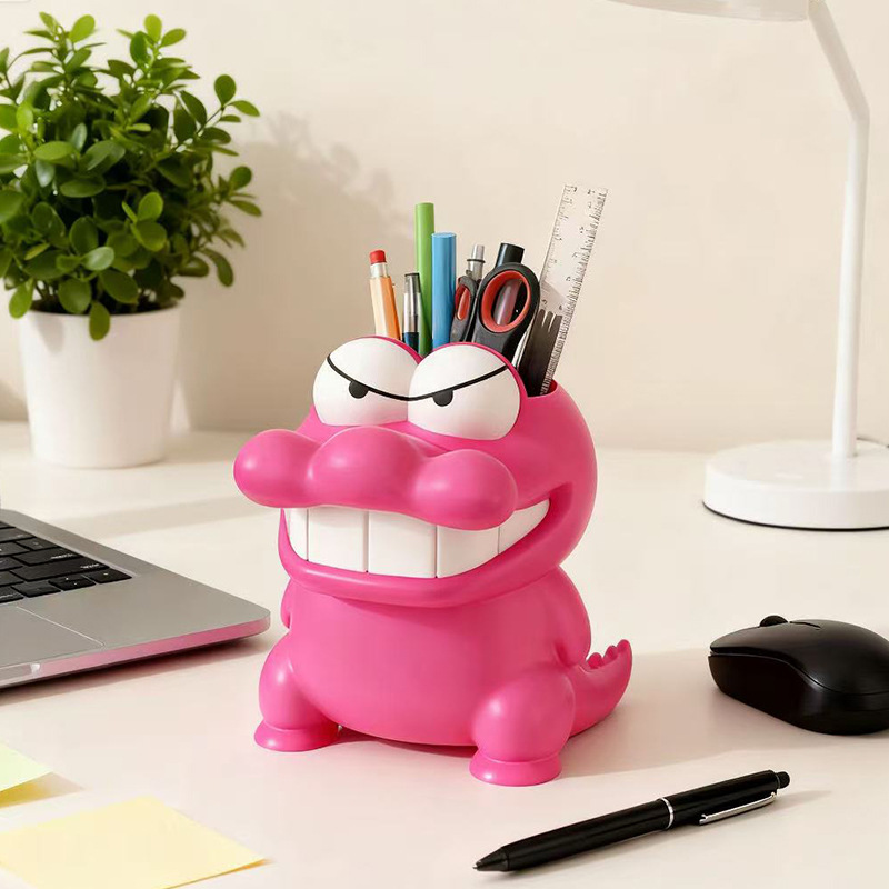 Home Office Freelancer - 1 Piece Cute Crocodile Pen Holder
