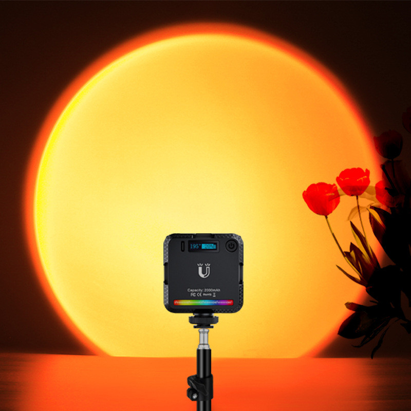 RGB Video Light LED Sunlight R - مراجعة Zoom Lighting Kit وسعره